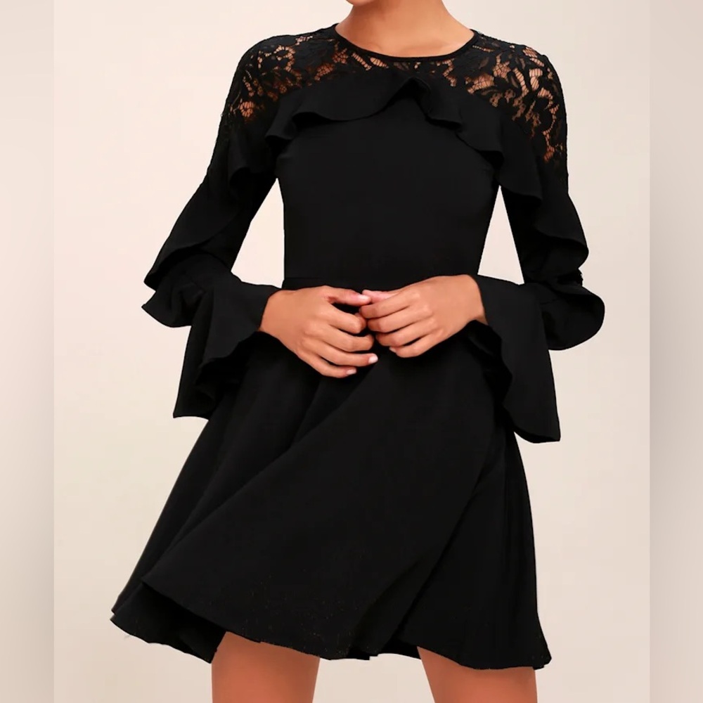 Lulus secret kiss Navy Lace Long Sleeve Skater Dress (Small)